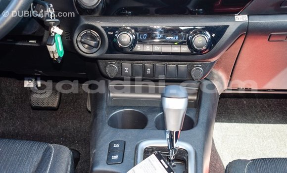 ይግዙ Imported Toyota Hilux ጥቁር መኪና በ Import - Dubai በ ሶማሊያ ይግዙ Imported Toyota Hilux ጥቁር መኪና በ Import - Dubai በ ሶማሊያ