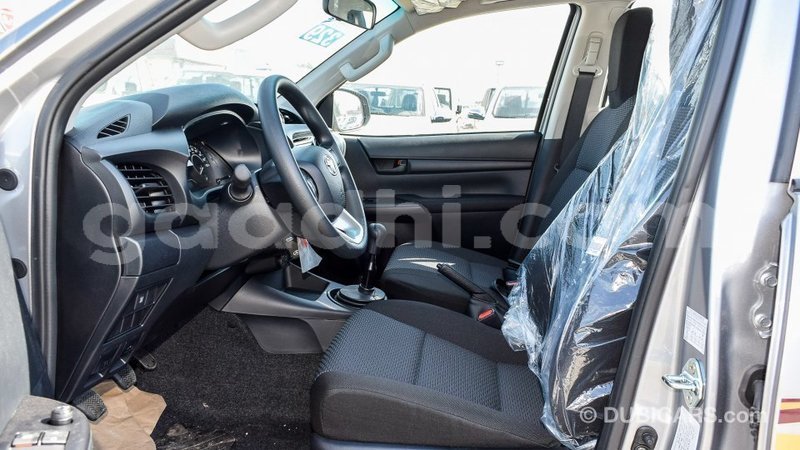 Big with watermark toyota hilux somalia import dubai 3390