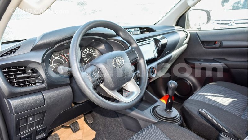 Big with watermark toyota hilux somalia import dubai 3390