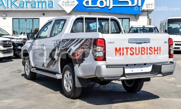ይግዙ Imported Mitsubishi L200 ነጭ መኪና በ Import - Dubai በ ሶማሊያ ይግዙ Imported Mitsubishi L200 ነጭ መኪና በ Import - Dubai በ ሶማሊያ