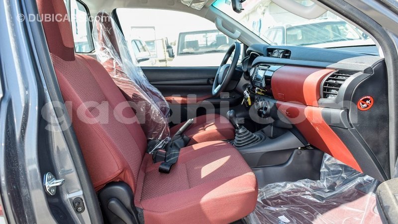 Big with watermark toyota hilux somalia import dubai 3392