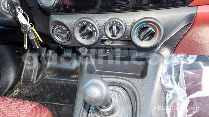 Big with watermark toyota hilux somalia import dubai 3392