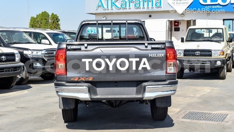 Big with watermark toyota hilux somalia import dubai 3392