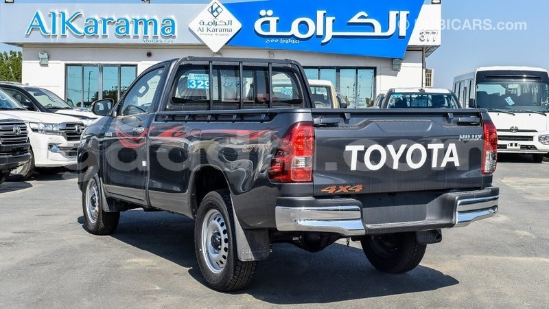 Big with watermark toyota hilux somalia import dubai 3392