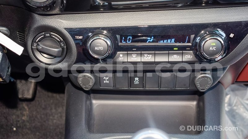 Big with watermark toyota hilux somalia import dubai 3393