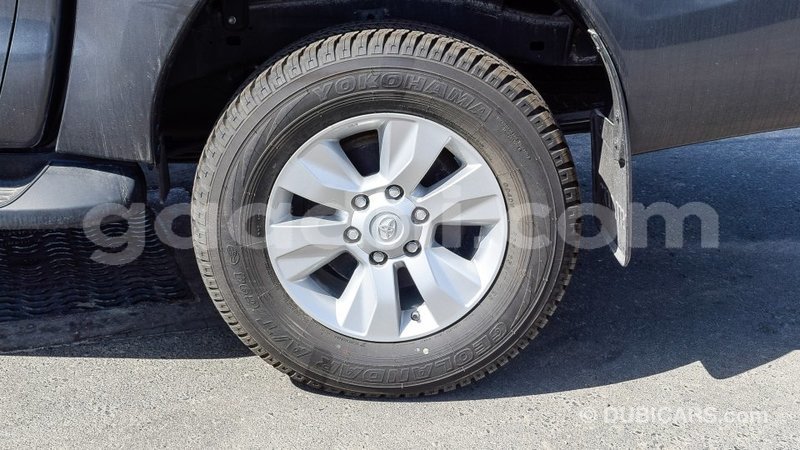 Big with watermark toyota hilux somalia import dubai 3393
