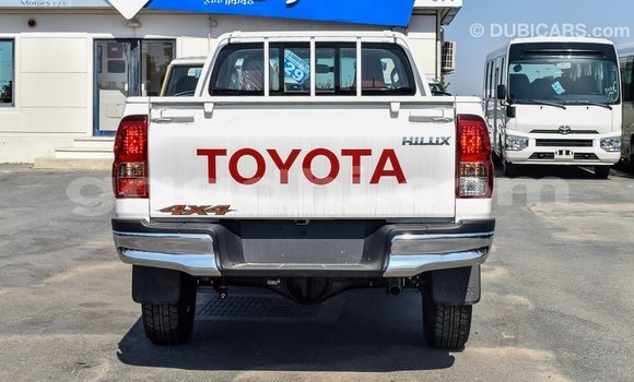 Buy Import Toyota Hilux White Car in Import - Dubai in Somalia Buy Import Toyota Hilux White Car in Import - Dubai in Somalia