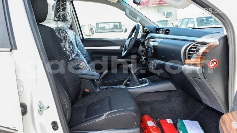 Big with watermark toyota hilux somalia import dubai 3395