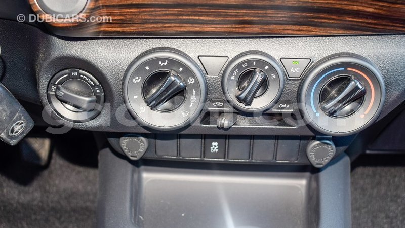 Big with watermark toyota hilux somalia import dubai 3395