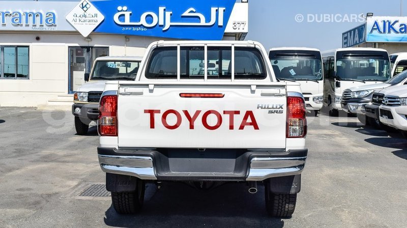 Big with watermark toyota hilux somalia import dubai 3395