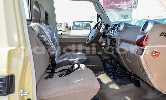 ይግዙ Imported Toyota Land Cruiser Beige መኪና በ Import - Dubai በ ሶማሊያ ይግዙ Imported Toyota Land Cruiser Beige መኪና በ Import - Dubai በ ሶማሊያ