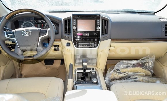 Nunua Imported Toyota Land Cruiser Nyeusi Gari ndani ya Import - Dubai nchini Somalia Nunua Imported Toyota Land Cruiser Nyeusi Gari ndani ya Import - Dubai nchini Somalia