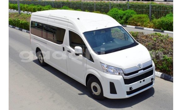 Buy Import Toyota Hiace White Car in Import - Dubai in Somalia Buy Import Toyota Hiace White Car in Import - Dubai in Somalia