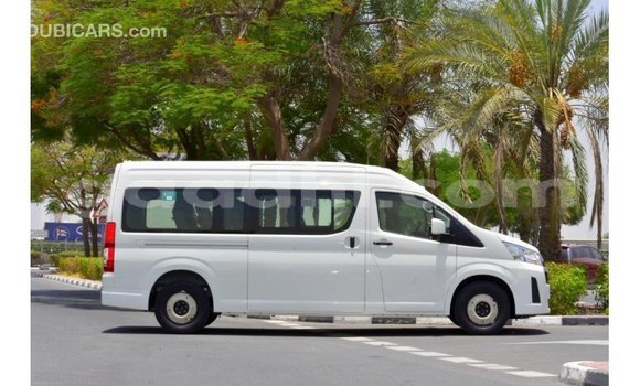 Buy Import Toyota Hiace White Car in Import - Dubai in Somalia Buy Import Toyota Hiace White Car in Import - Dubai in Somalia