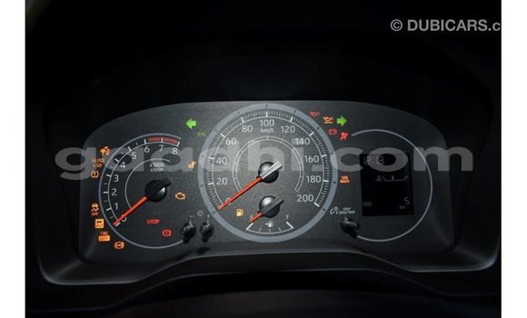 Buy Import Toyota Hiace White Car in Import - Dubai in Somalia Buy Import Toyota Hiace White Car in Import - Dubai in Somalia