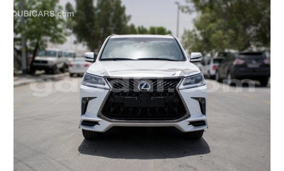 اشتري Imported Lexus LX أبيض سيارة في Import - Dubai في الصومال اشتري Imported Lexus LX أبيض سيارة في Import - Dubai في الصومال