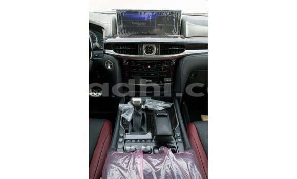 اشتري Imported Lexus LX أبيض سيارة في Import - Dubai في الصومال اشتري Imported Lexus LX أبيض سيارة في Import - Dubai في الصومال