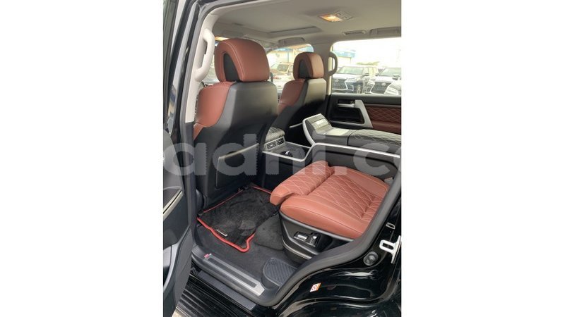 Big with watermark toyota land cruiser somalia import dubai 3415