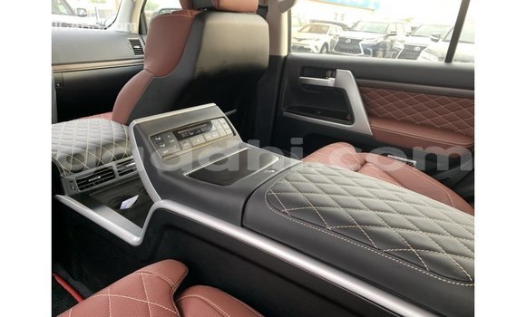 اشتري Imported Toyota Land Cruiser أسود سيارة في Import - Dubai في الصومال اشتري Imported Toyota Land Cruiser أسود سيارة في Import - Dubai في الصومال