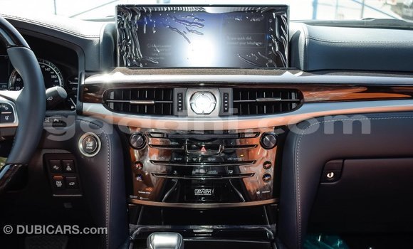 اشتري Imported Lexus LX أبيض سيارة في Import - Dubai في الصومال اشتري Imported Lexus LX أبيض سيارة في Import - Dubai في الصومال