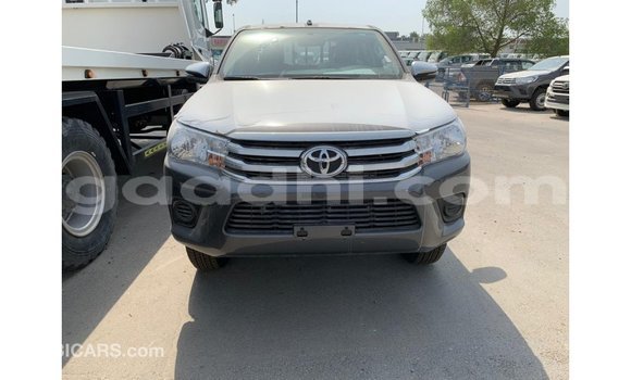 Imported Toyota Hilux Other Makiinaa iti Import - Dubai keessatti Somalia keessatti Imported Toyota Hilux Other Makiinaa iti Import - Dubai keessatti Somalia keessatti