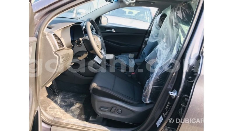 Big with watermark hyundai tucson somalia import dubai 3423