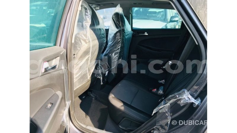 Big with watermark hyundai tucson somalia import dubai 3423