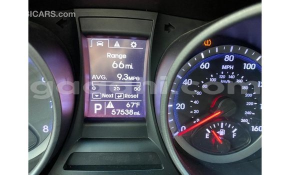 ይግዙ Imported Hyundai Santa Fe ቀይ መኪና በ Import - Dubai በ ሶማሊያ ይግዙ Imported Hyundai Santa Fe ቀይ መኪና በ Import - Dubai በ ሶማሊያ