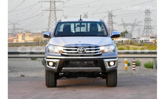 Imported Toyota Hilux Other Makiinaa iti Import - Dubai keessatti Somalia keessatti Imported Toyota Hilux Other Makiinaa iti Import - Dubai keessatti Somalia keessatti