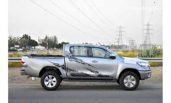 Imported Toyota Hilux Other Makiinaa iti Import - Dubai keessatti Somalia keessatti Imported Toyota Hilux Other Makiinaa iti Import - Dubai keessatti Somalia keessatti