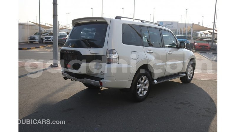 Big with watermark mitsubishi pajero somalia import dubai 3426