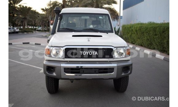 Buy Import Toyota Land Cruiser White Car in Import - Dubai in Somalia Buy Import Toyota Land Cruiser White Car in Import - Dubai in Somalia