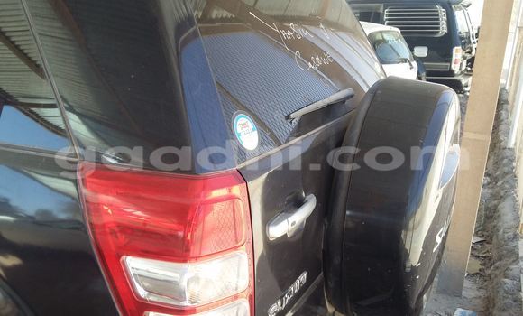 Nunua Ilio tumika Suzuki Grand Vitara Nyeupe Gari ndani ya Hargeysa nchini Somaliland Nunua Ilio tumika Suzuki Grand Vitara Nyeupe Gari ndani ya Hargeysa nchini Somaliland