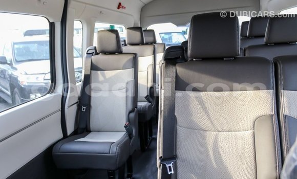 Buy Import Toyota Hiace White Car in Import - Dubai in Somalia Buy Import Toyota Hiace White Car in Import - Dubai in Somalia