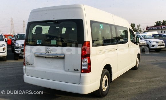 Buy Import Toyota Hiace White Car in Import - Dubai in Somalia Buy Import Toyota Hiace White Car in Import - Dubai in Somalia