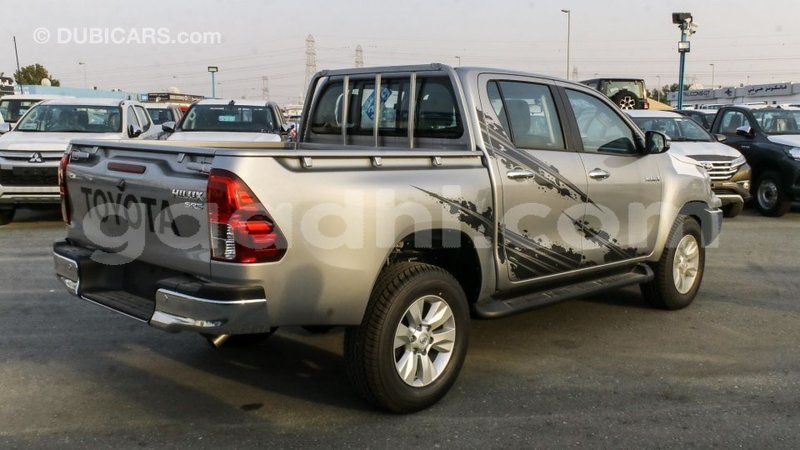 Big with watermark toyota hilux somalia import dubai 3441
