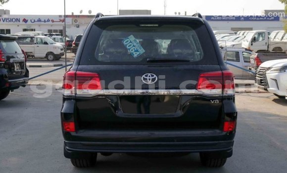 اشتري Imported Toyota Land Cruiser أسود سيارة في Import - Dubai في الصومال اشتري Imported Toyota Land Cruiser أسود سيارة في Import - Dubai في الصومال