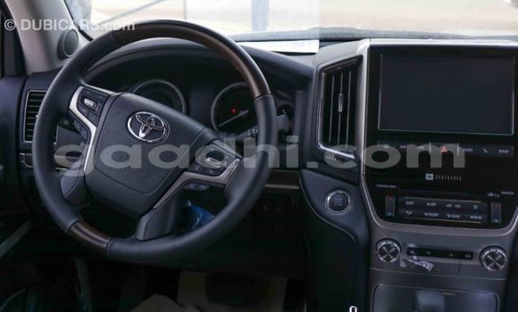 اشتري Imported Toyota Land Cruiser أسود سيارة في Import - Dubai في الصومال اشتري Imported Toyota Land Cruiser أسود سيارة في Import - Dubai في الصومال