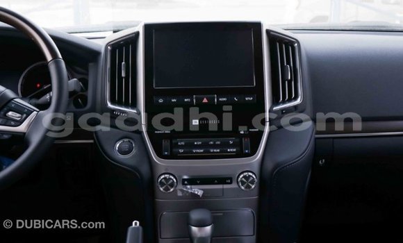 اشتري Imported Toyota Land Cruiser أسود سيارة في Import - Dubai في الصومال اشتري Imported Toyota Land Cruiser أسود سيارة في Import - Dubai في الصومال