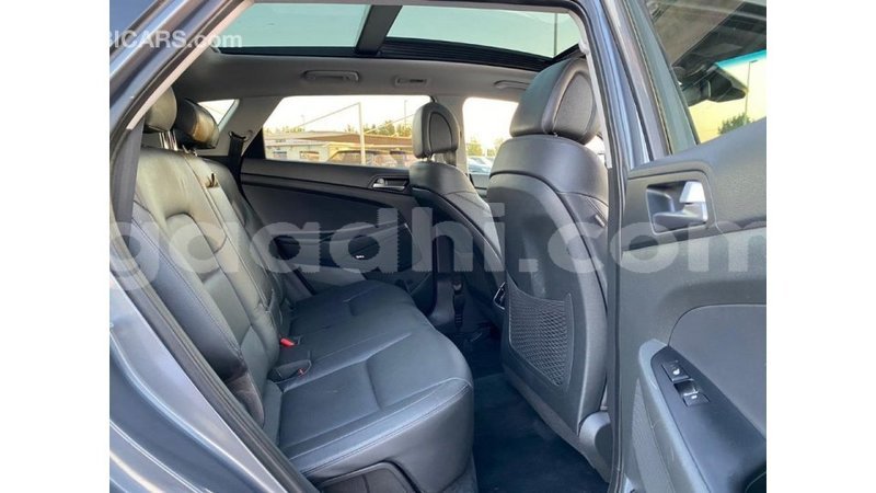 Big with watermark hyundai tucson somalia import dubai 3449