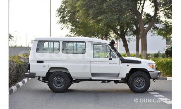 Buy Import Toyota Land Cruiser White Car in Import - Dubai in Somalia Buy Import Toyota Land Cruiser White Car in Import - Dubai in Somalia