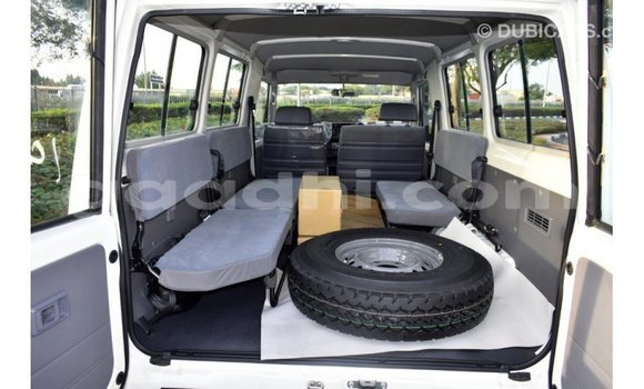 Buy Import Toyota Land Cruiser White Car in Import - Dubai in Somalia Buy Import Toyota Land Cruiser White Car in Import - Dubai in Somalia