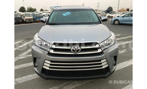 اشتري Imported Toyota Highlander آخر سيارة في Import - Dubai في الصومال اشتري Imported Toyota Highlander آخر سيارة في Import - Dubai في الصومال