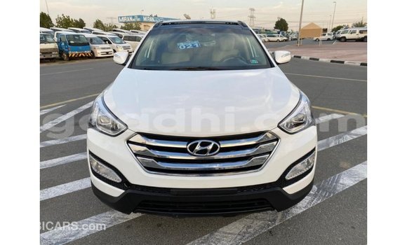 اشتري Imported Hyundai Santa Fe أبيض سيارة في Import - Dubai في الصومال اشتري Imported Hyundai Santa Fe أبيض سيارة في Import - Dubai في الصومال