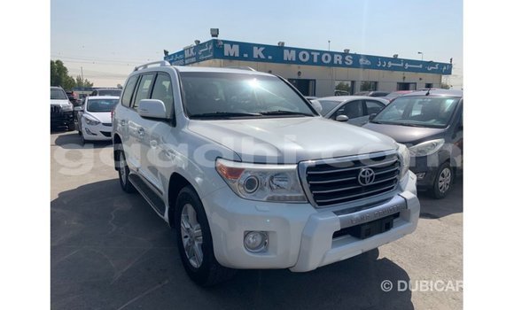 Buy Import Toyota Land Cruiser White Car in Import - Dubai in Somalia Buy Import Toyota Land Cruiser White Car in Import - Dubai in Somalia