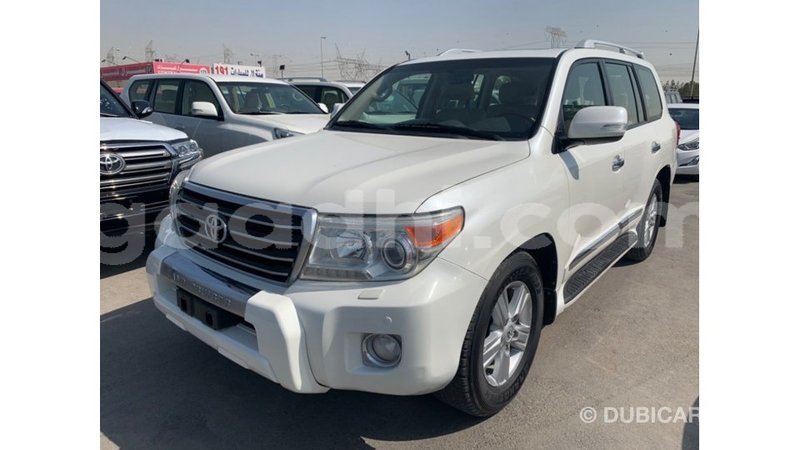 Big with watermark toyota land cruiser somalia import dubai 3459