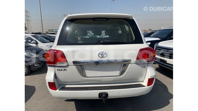 Big with watermark toyota land cruiser somalia import dubai 3459