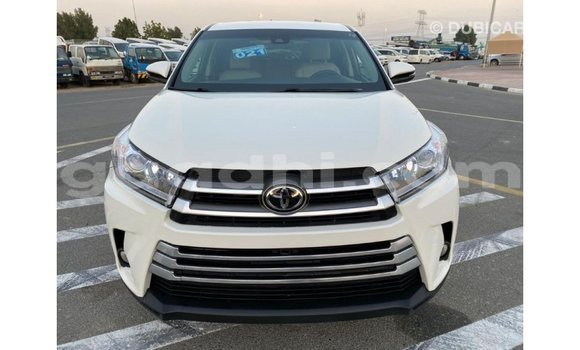 Buy Import Toyota Highlander White Car in Import - Dubai in Somalia Buy Import Toyota Highlander White Car in Import - Dubai in Somalia