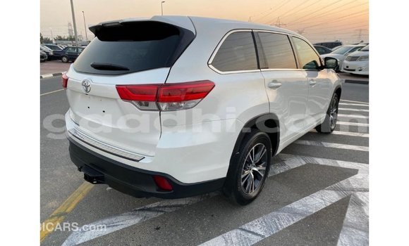 Buy Import Toyota Highlander White Car in Import - Dubai in Somalia Buy Import Toyota Highlander White Car in Import - Dubai in Somalia