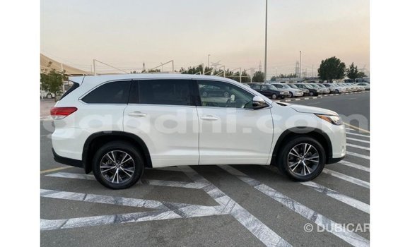 Buy Import Toyota Highlander White Car in Import - Dubai in Somalia Buy Import Toyota Highlander White Car in Import - Dubai in Somalia